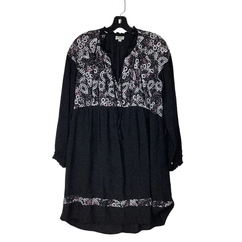 Dress Casual Short By Umgee In Black, Size: L